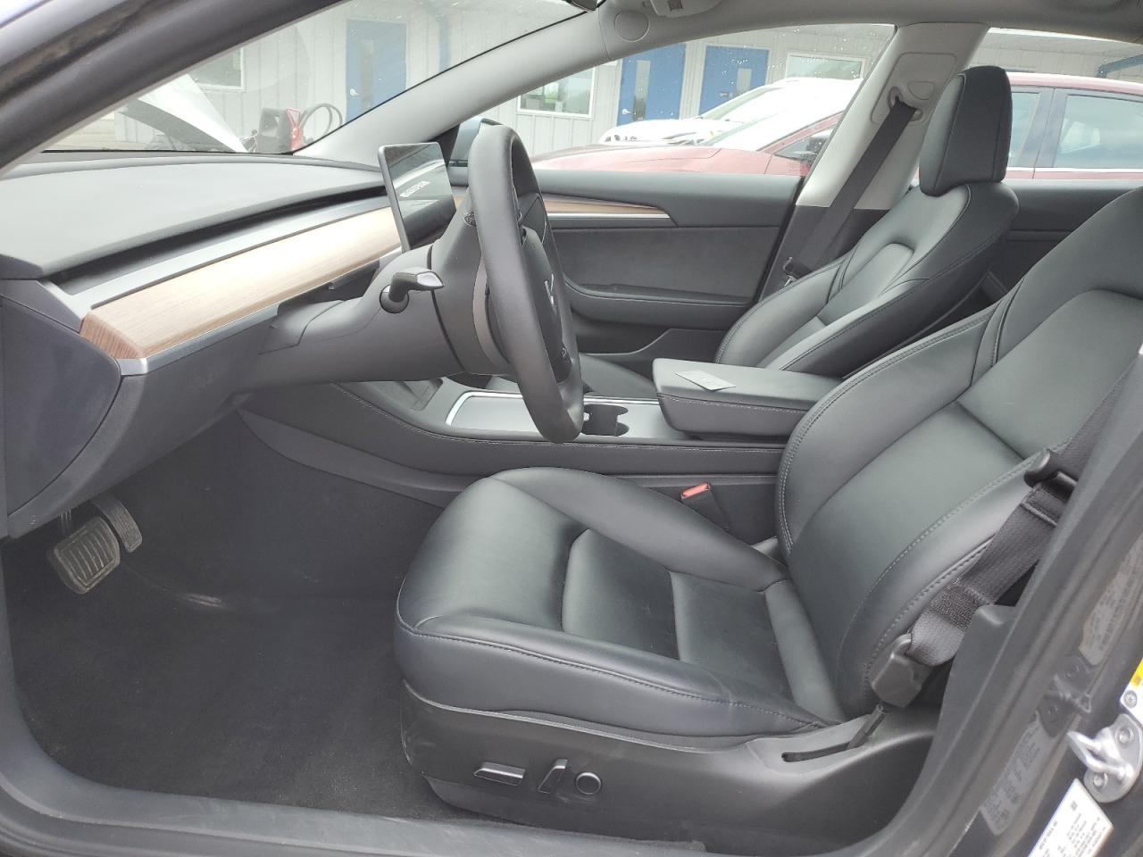 2023 Tesla Model 3 - Фото 7