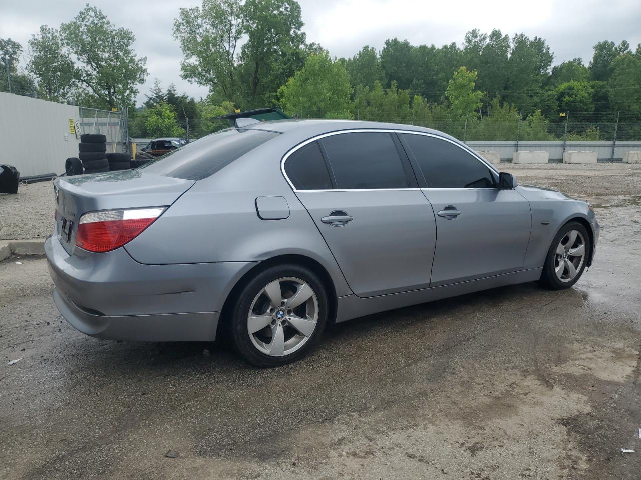 2004 BMW 530 I - Фото 3