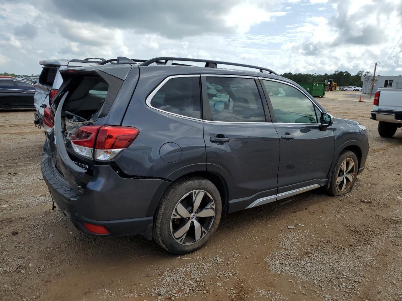 2021 Subaru Forester Touring - Image 3