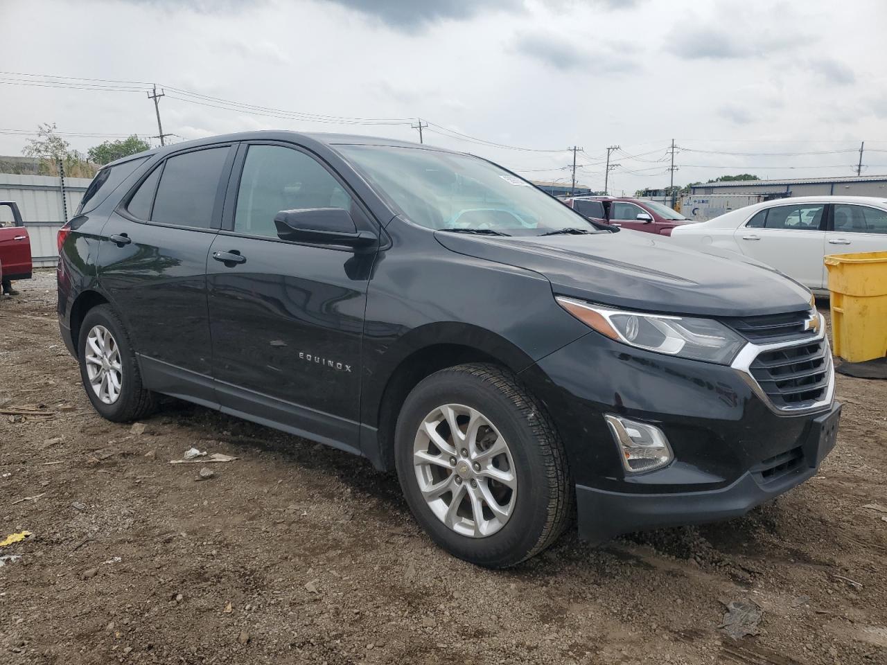 2019 Chevrolet Equinox Ls - Image 4