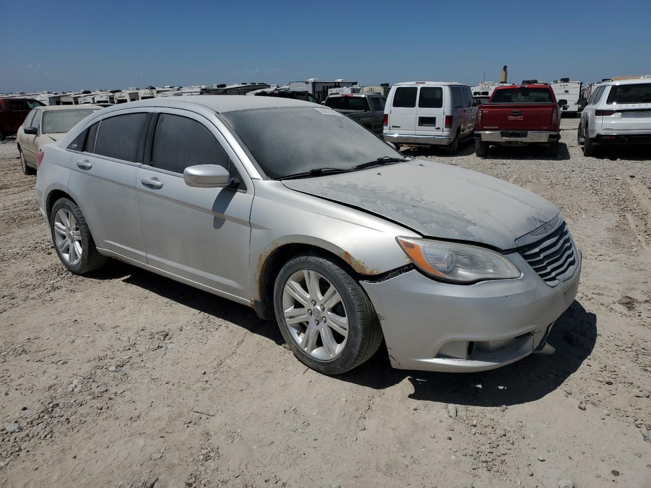 2012 Chrysler 200 Touring - Image 4