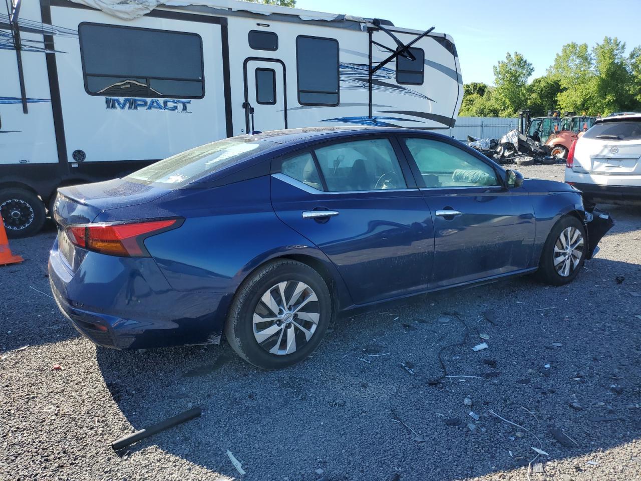 2020 Nissan Altima S - Фото 3