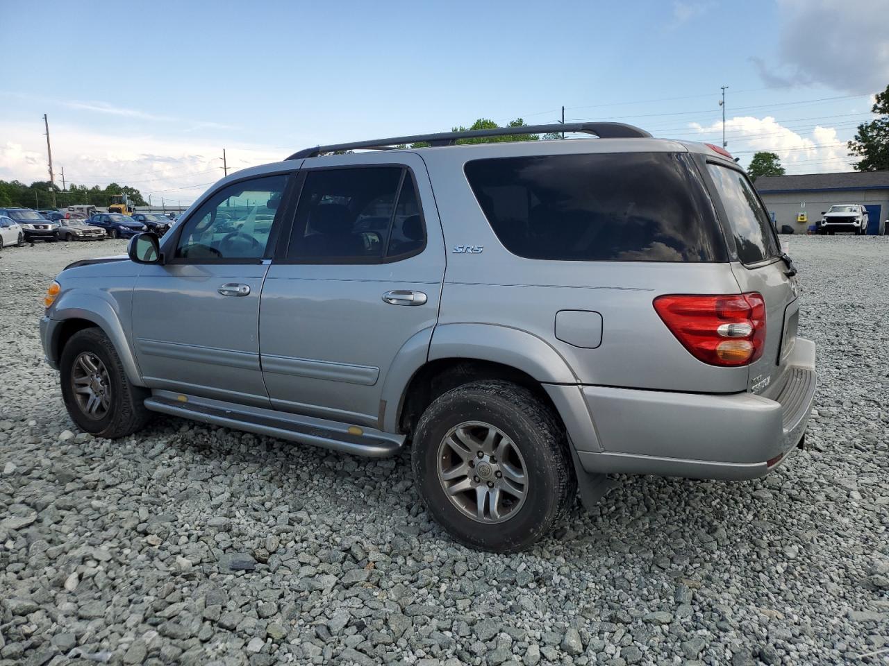 2004 Toyota Sequoia Sr5 - Фото 2