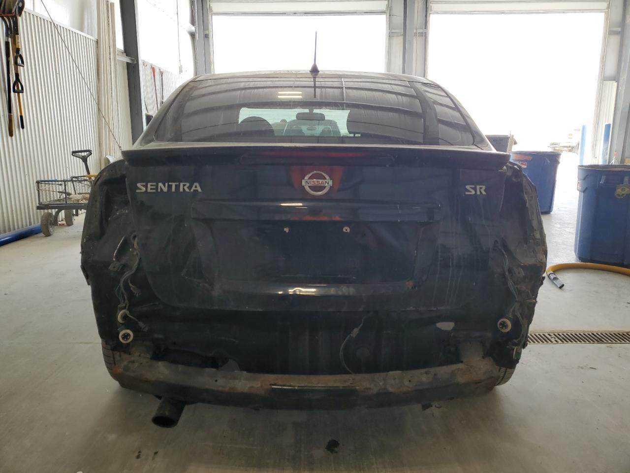 2011 Nissan Sentra 2.0 - Фото 6