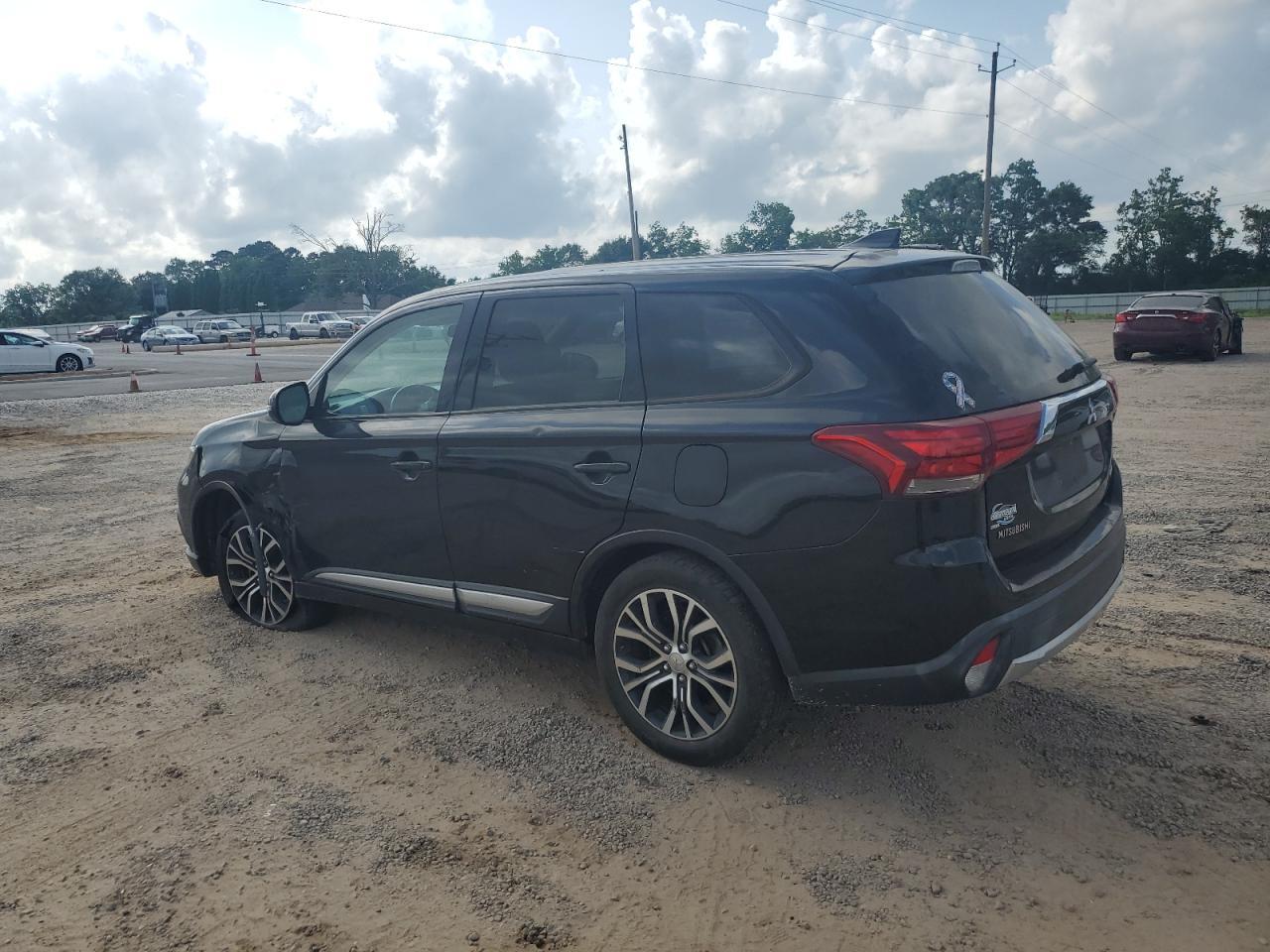 2018 Mitsubishi Outlander Se - Фото 2