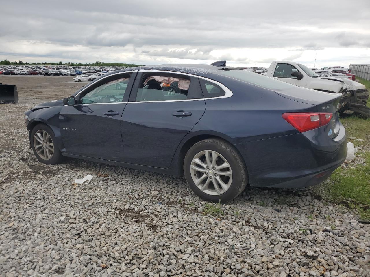 2018 Chevrolet Malibu Lt - Фото 2