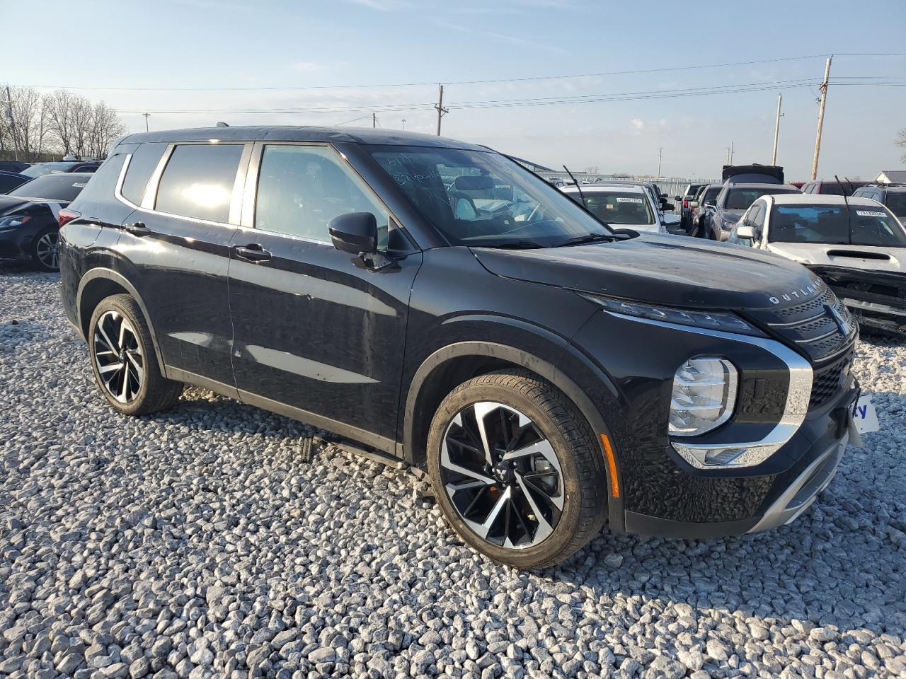 2023 Mitsubishi Outlander Se - Image 4