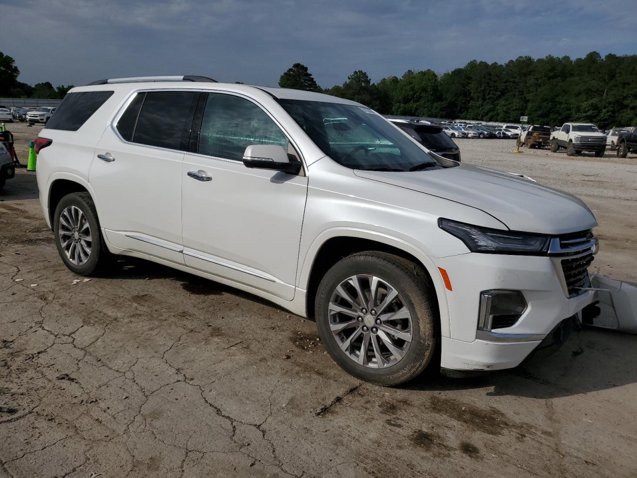 2022 Chevrolet Traverse Premier - Фото 4