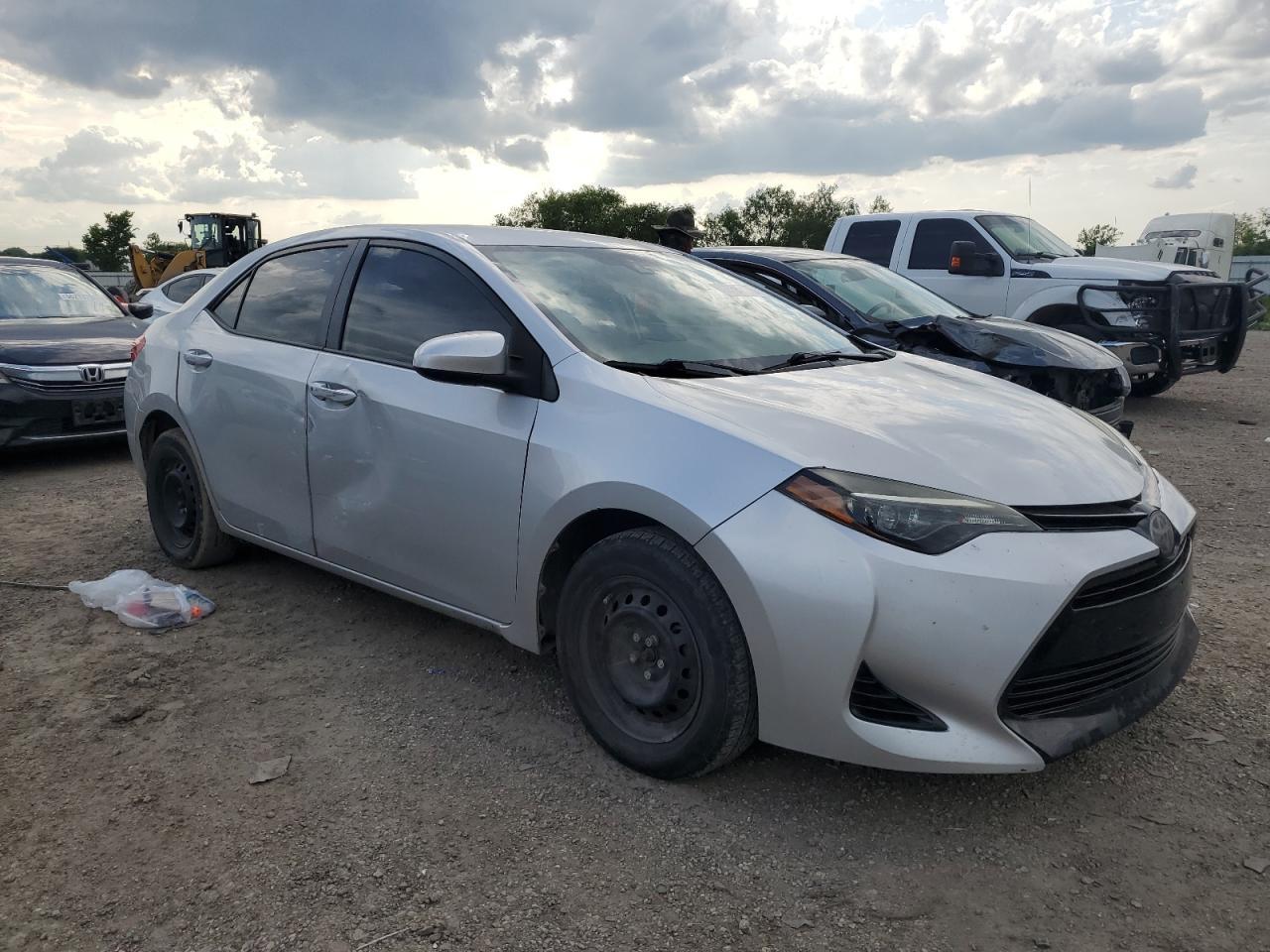 2018 Toyota Corolla L - Image 4