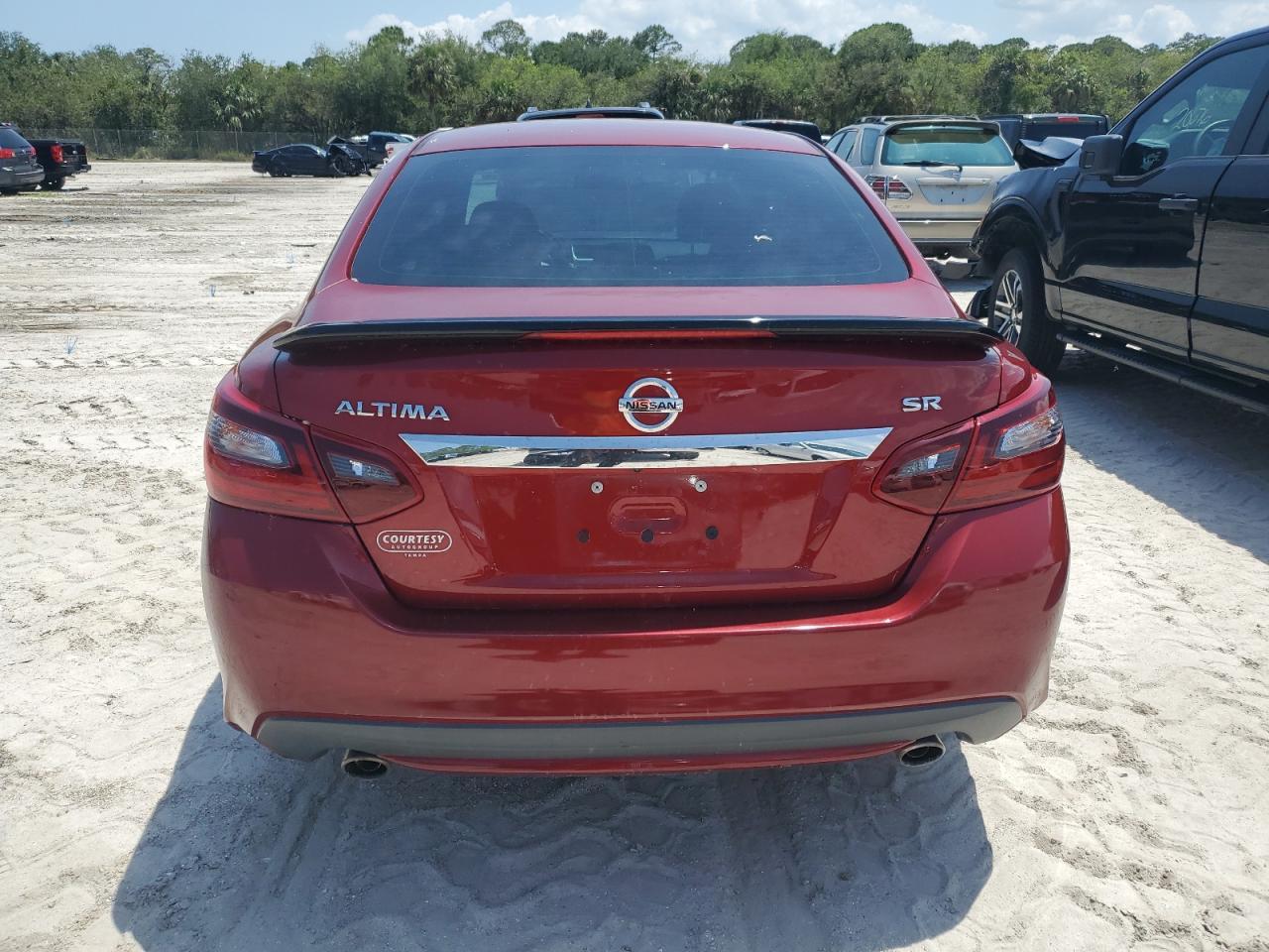 2017 Nissan Altima 2.5 - Image 6