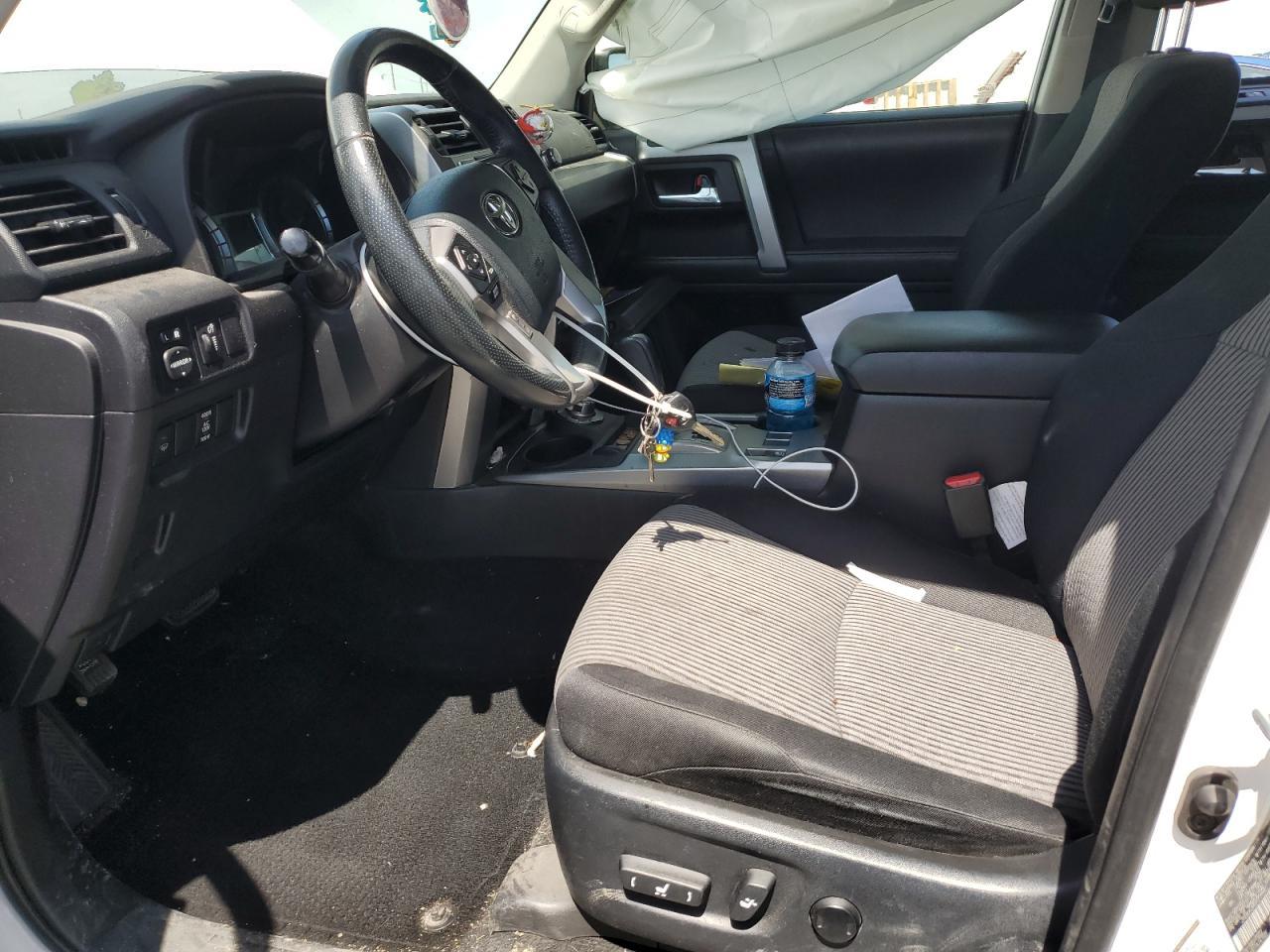 2016 Toyota 4Runner Sr5/Sr5 Premium - Image 7