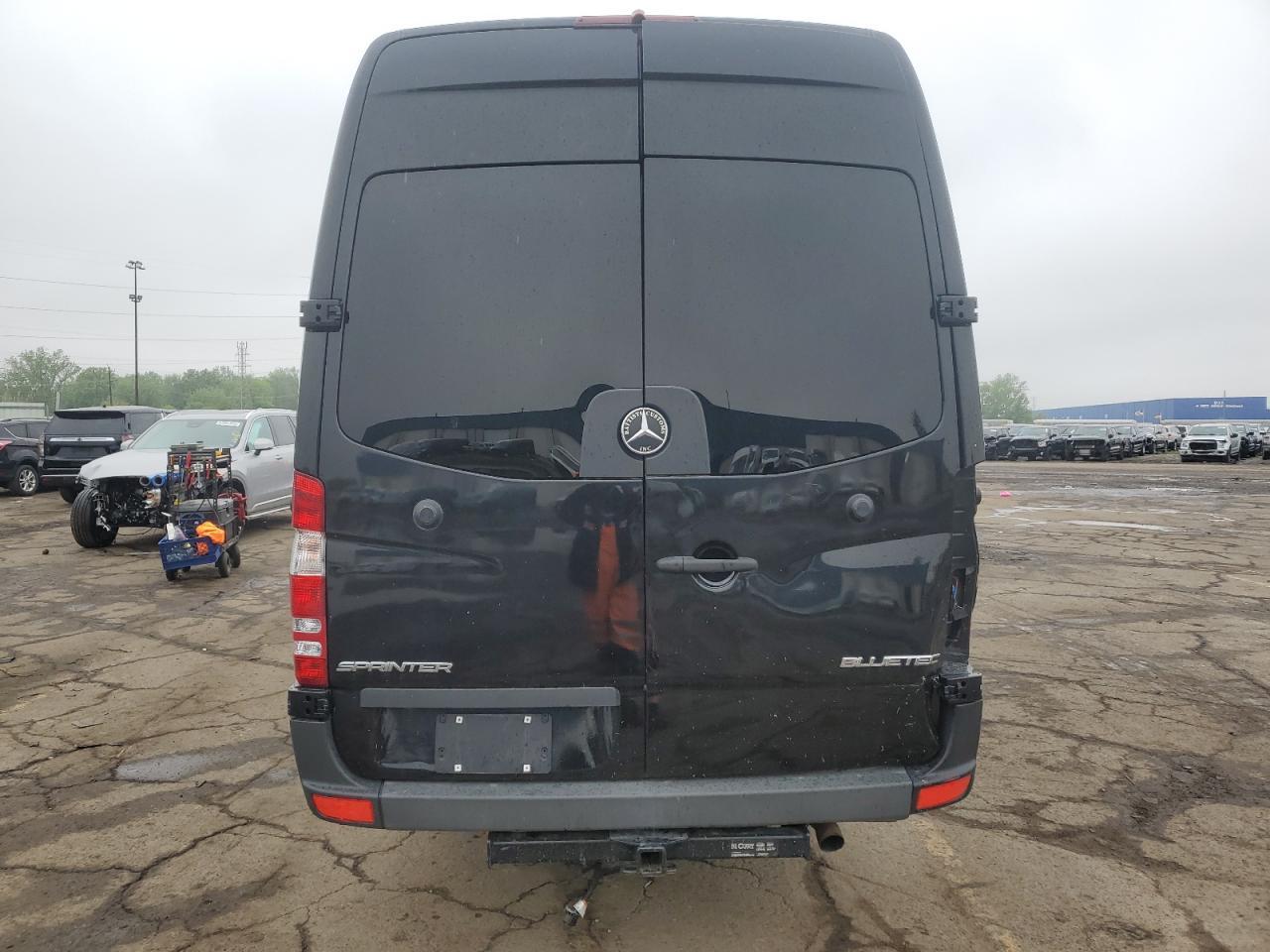 2016 Mercedes-Benz Sprinter 3500 - Фото 6