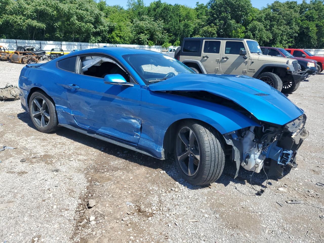 2020 Ford Mustang - Image 4