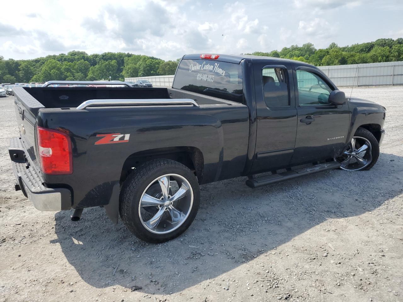 2011 Chevrolet Silverado C1500 Lt - Image 3