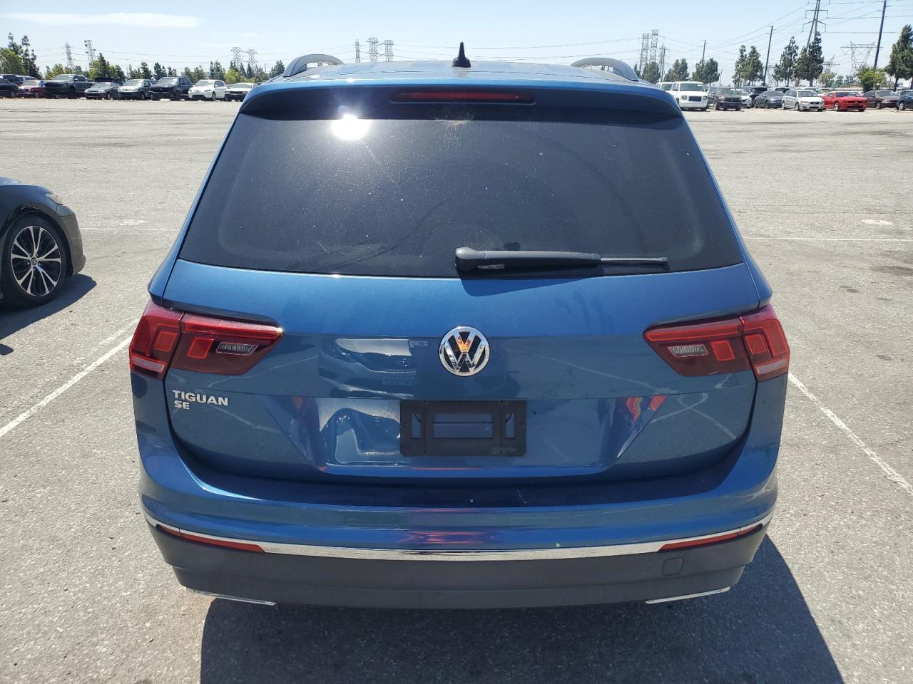 2020 Volkswagen Tiguan Se - Фото 6