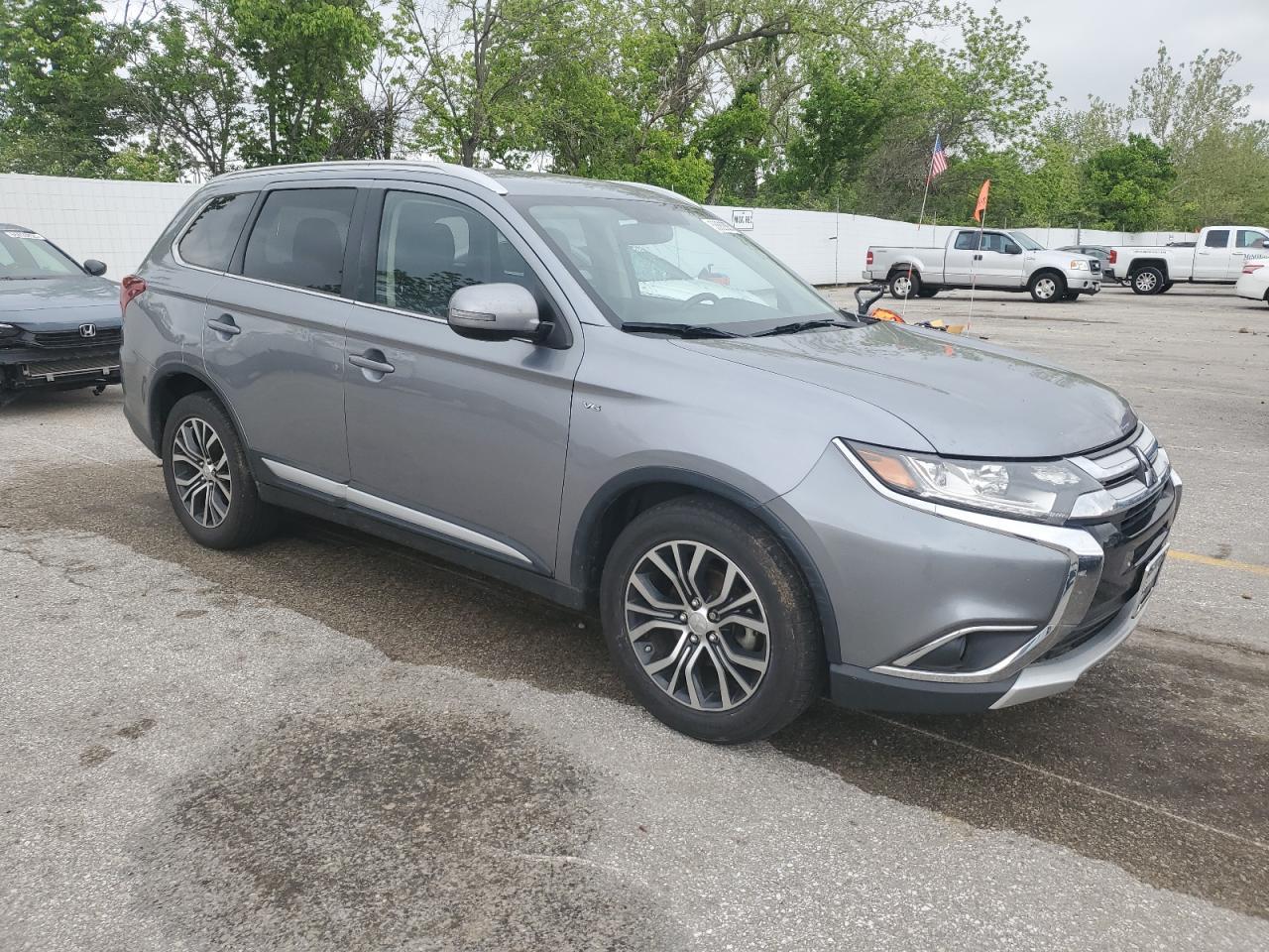 2016 Mitsubishi Outlander Gt - Image 4