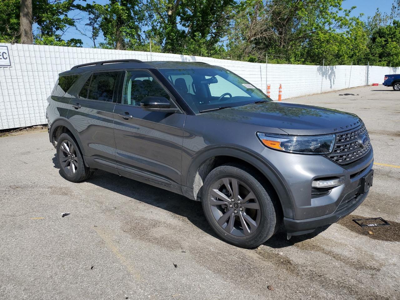 2022 Ford Explorer Xlt - Image 4