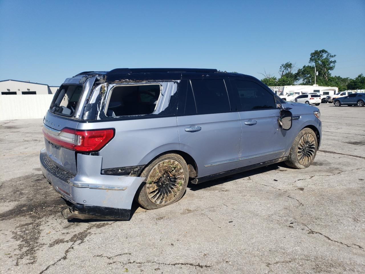 2020 Lincoln Navigator Black Label - Фото 3