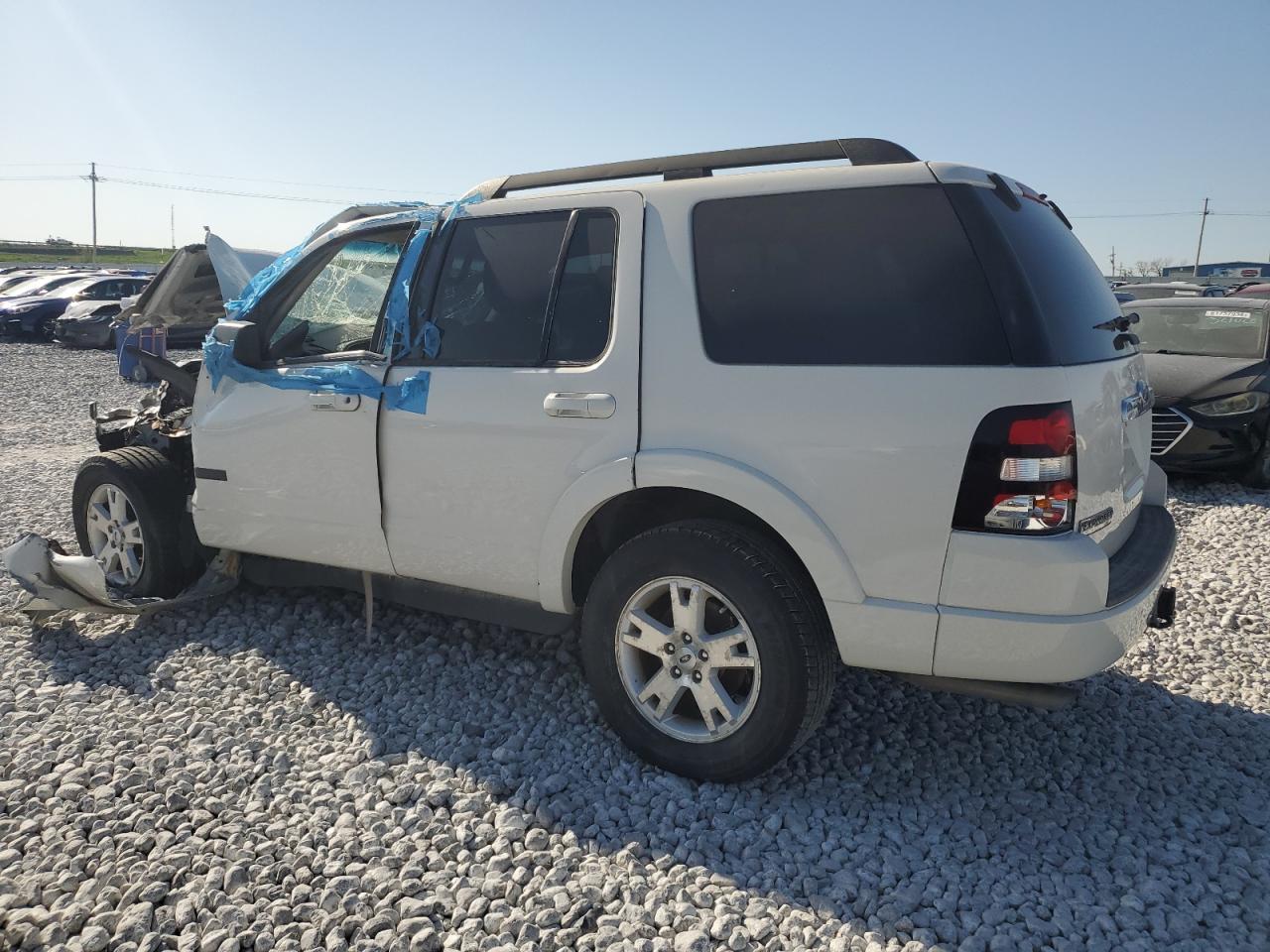2008 Ford Explorer Xlt - Image 2