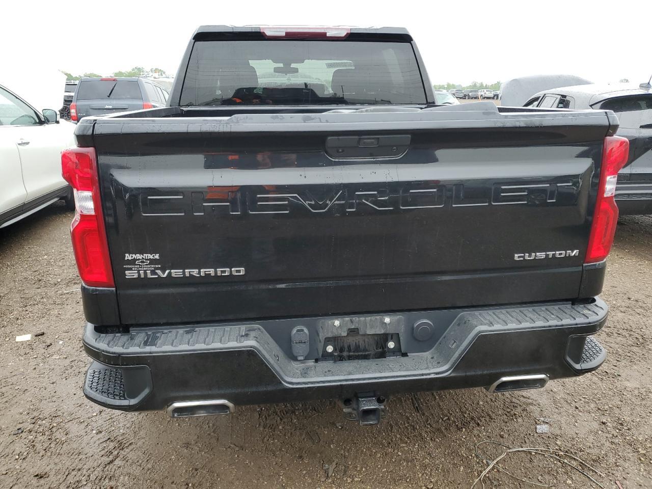 2020 Chevrolet Silverado K1500 Custom - Image 6