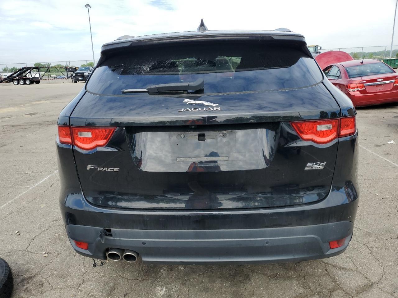 2017 Jaguar F-Pace Premium - Image 6