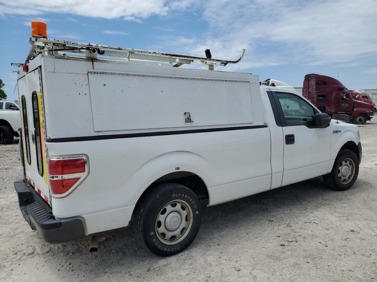 2010 Ford F150 - Фото 3