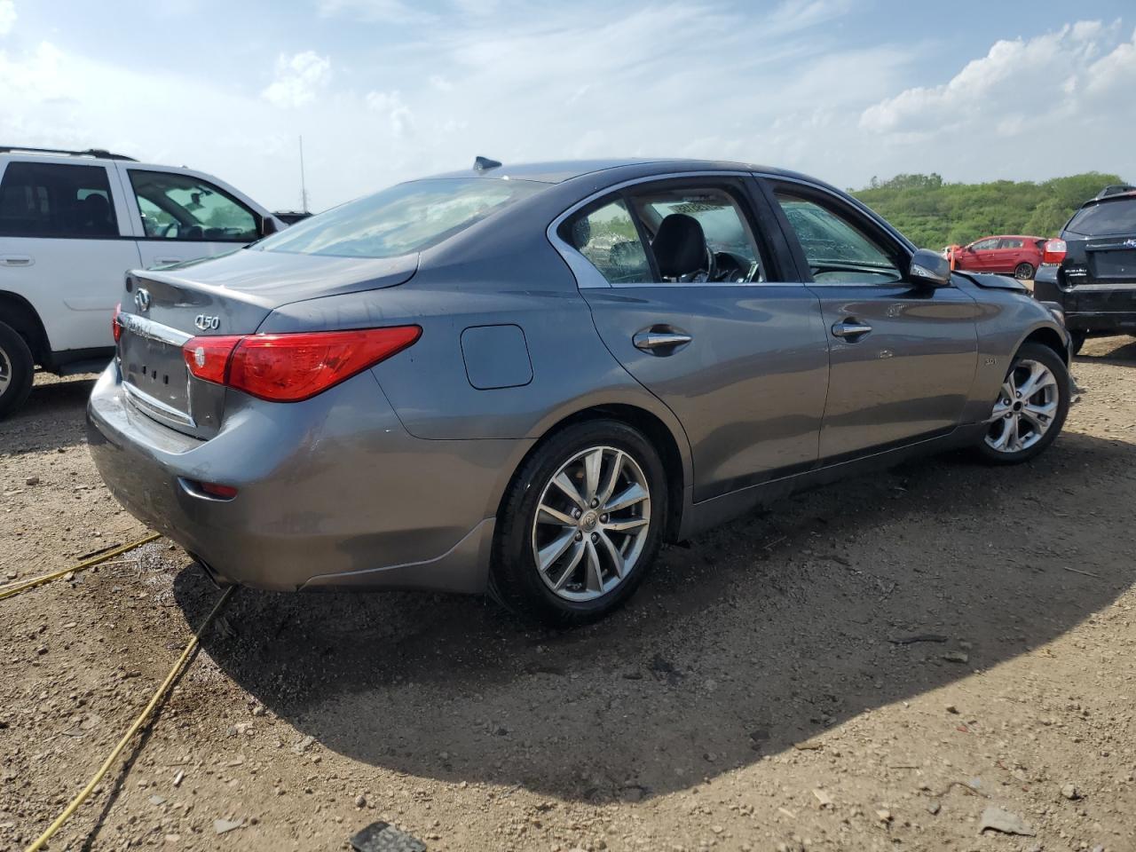 2016 Infiniti Q50 Premium - Image 3