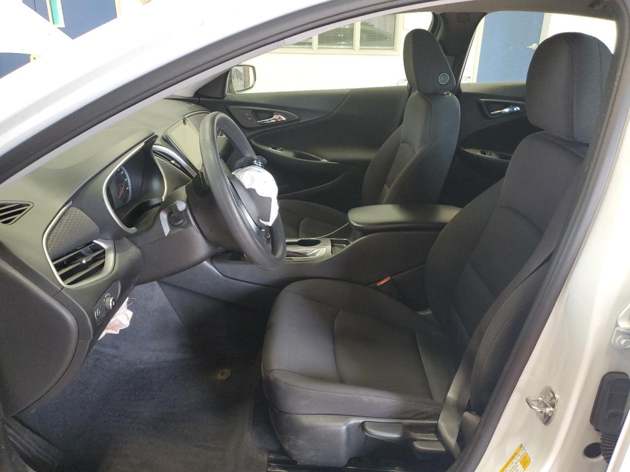 2022 Chevrolet Malibu Ls - Фото 7