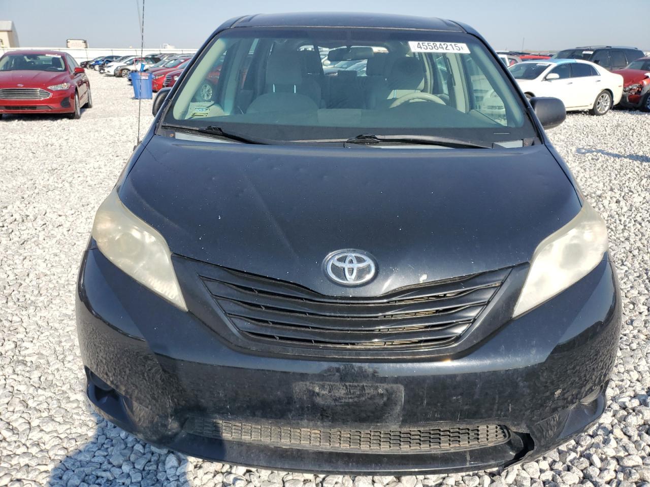 2014 Toyt Sienna - Image 5