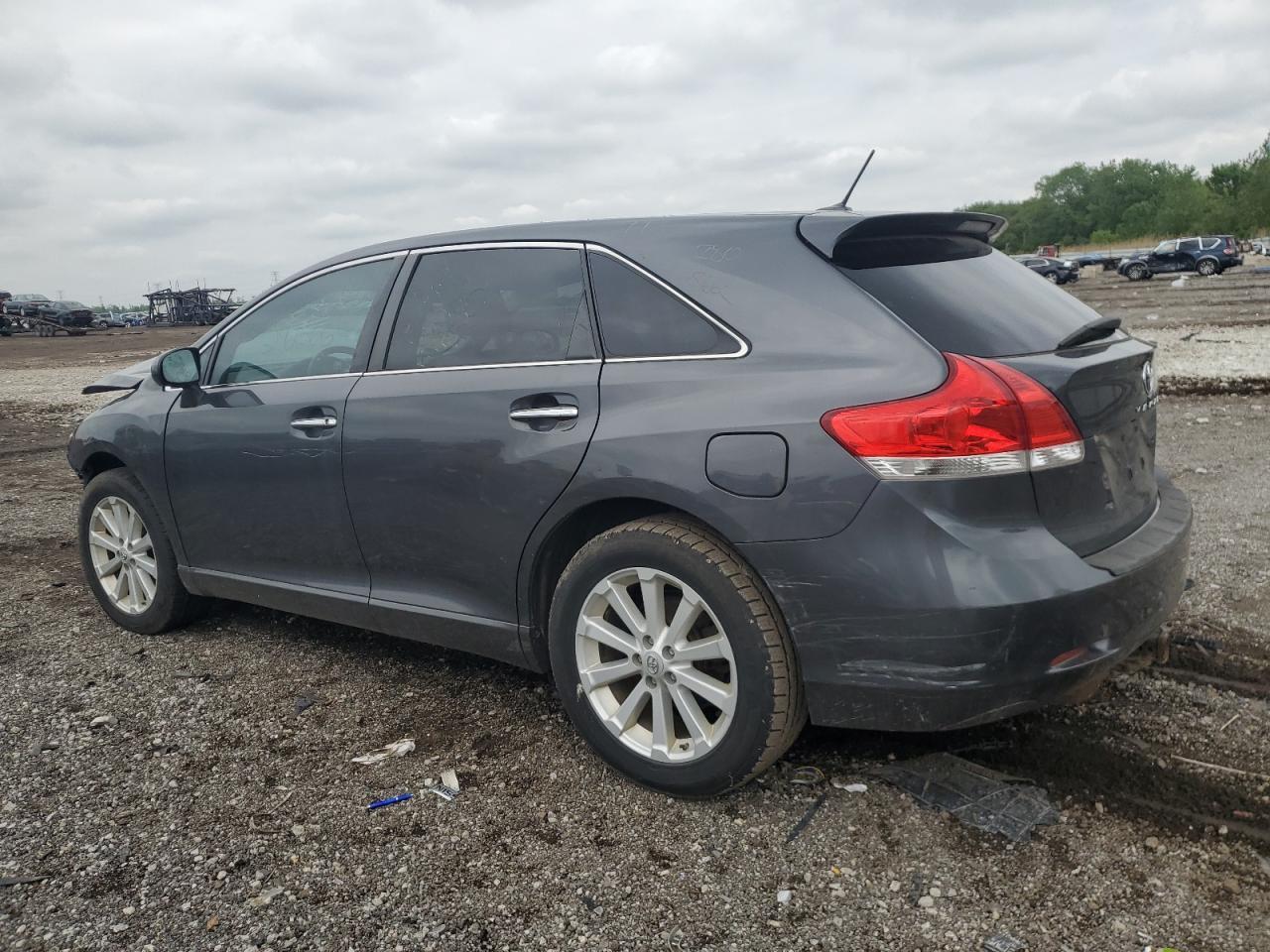 2011 Toyota Venza - Фото 2