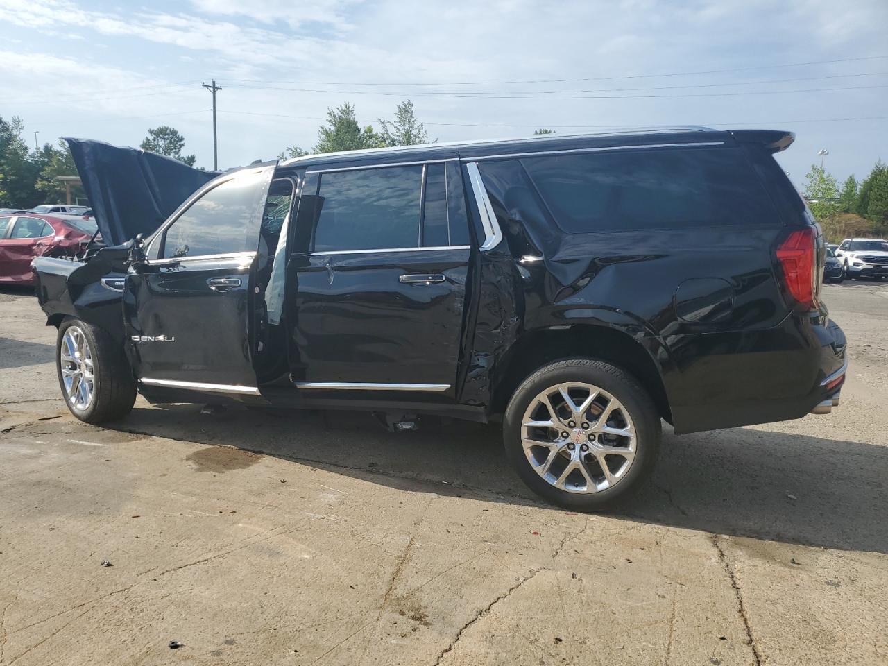 2023 GMC Yukon Xl Denali - Фото 2