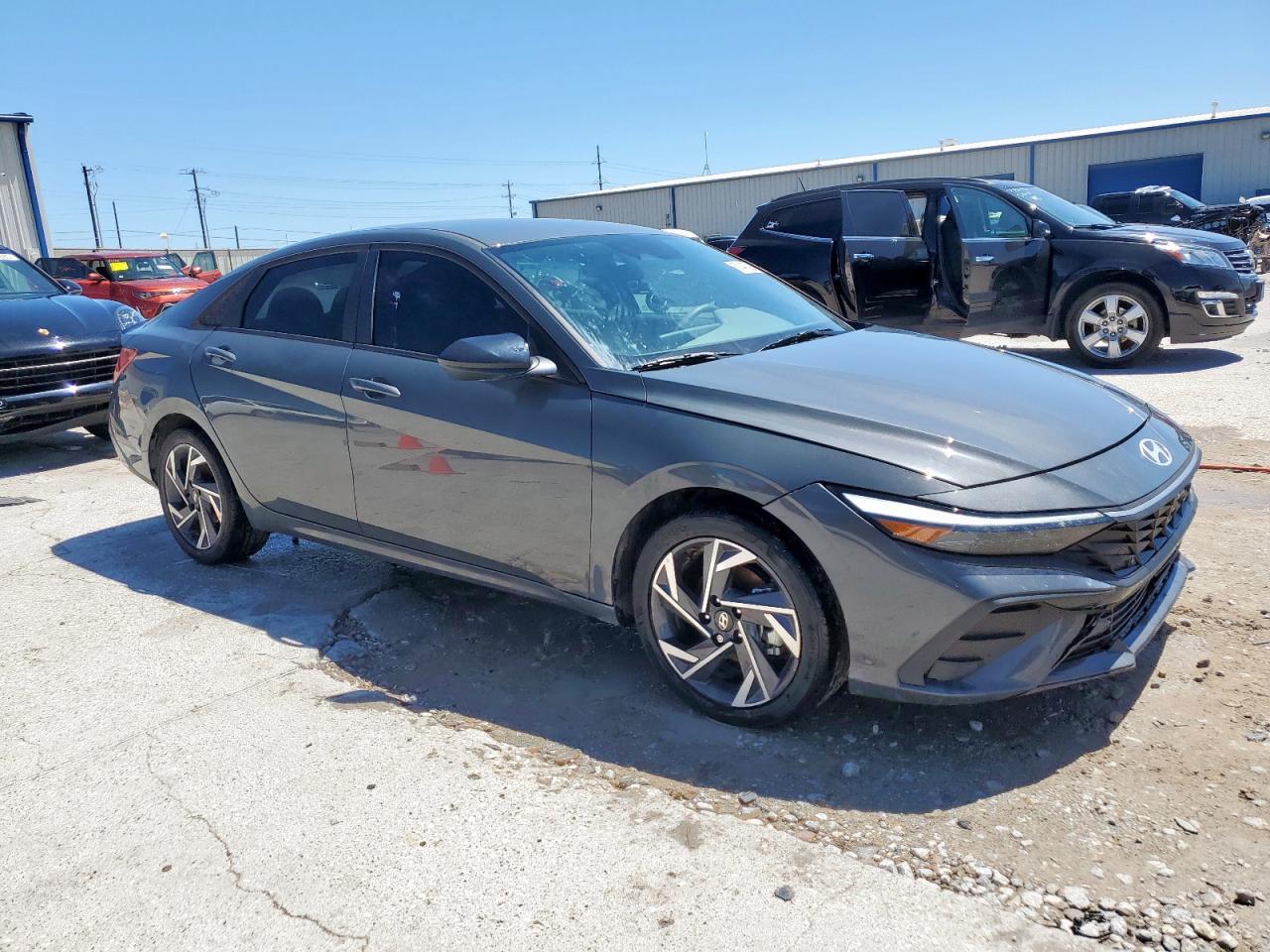 2025 Hyundai Elantra Sel Sport - Фото 4