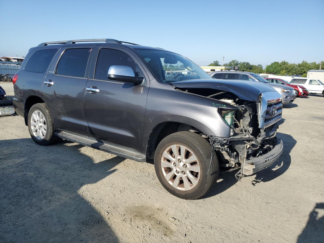 2016 Toyota Sequoia Platinum - Image 4