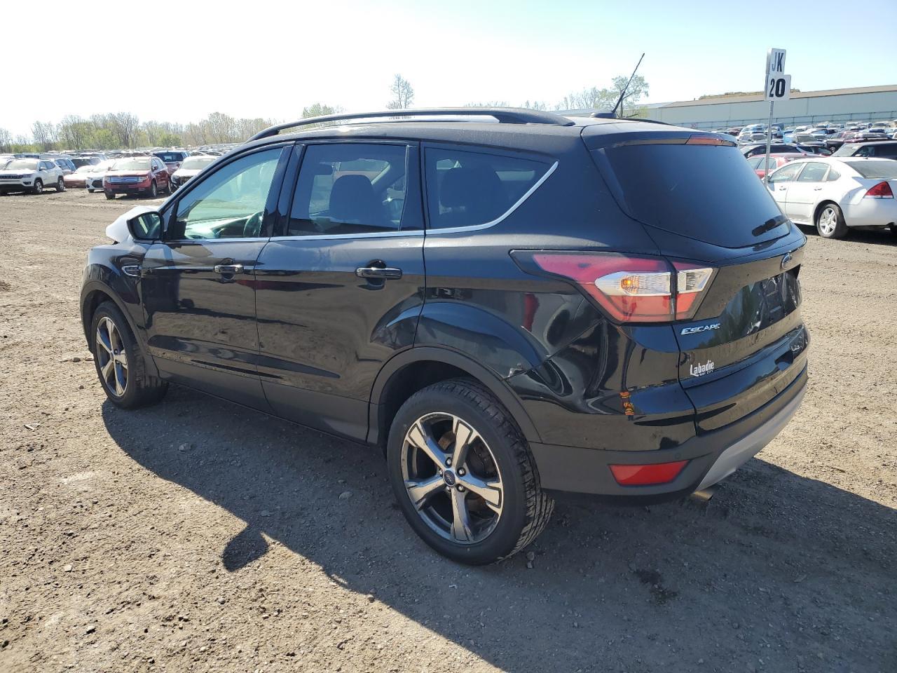 2017 Ford Escape Se - Фото 2