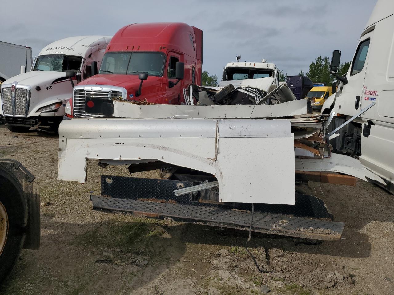 2022 Ford Econoline E450 Super Duty Cutaway Van - Фото 6