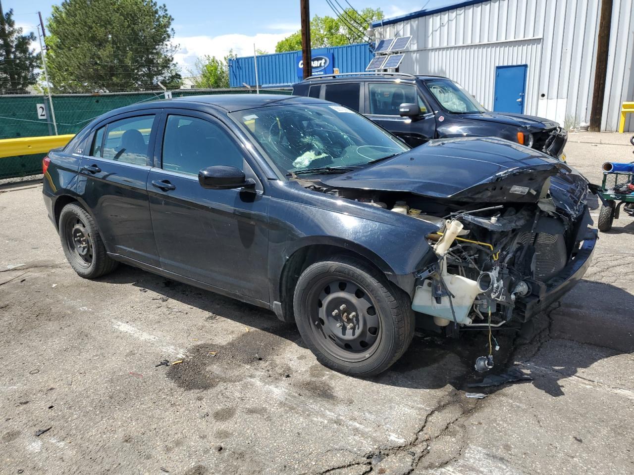 2014 Chrysler 200 Lx - Фото 4