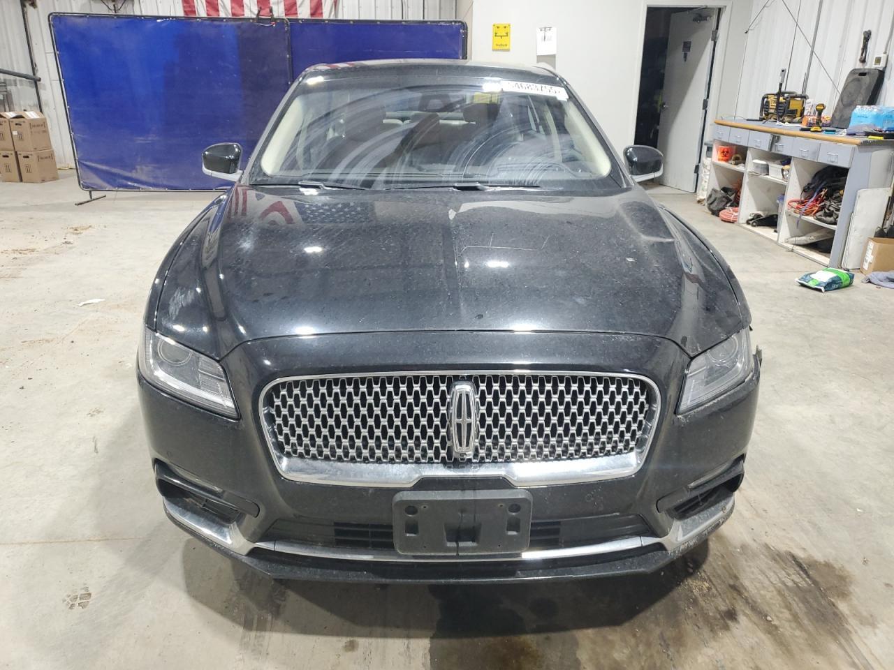 2018 Lincoln Continental Select - Фото 5
