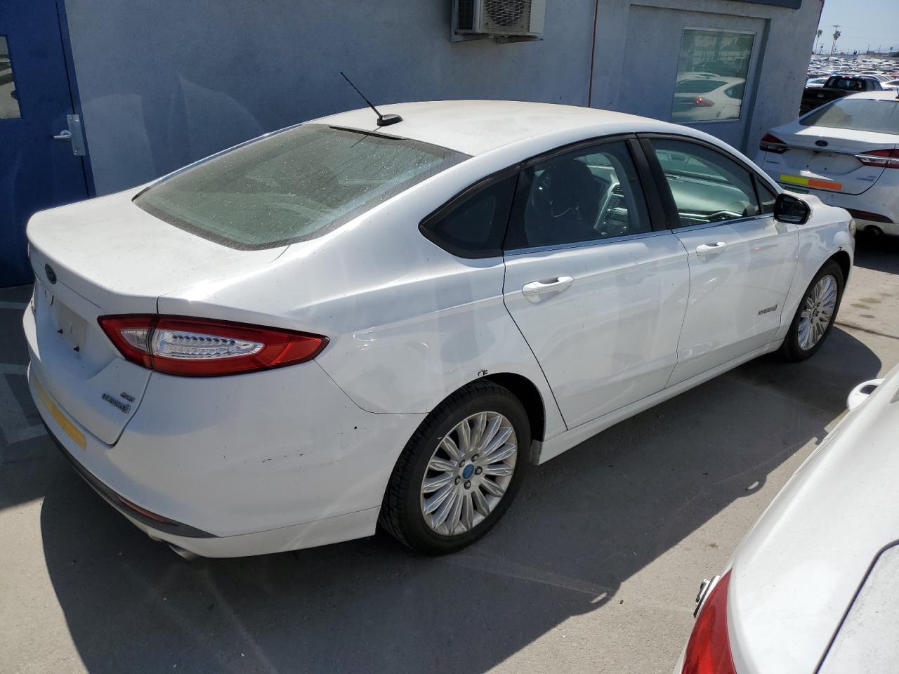 2013 Ford Fusion Se Hybrid - Image 3