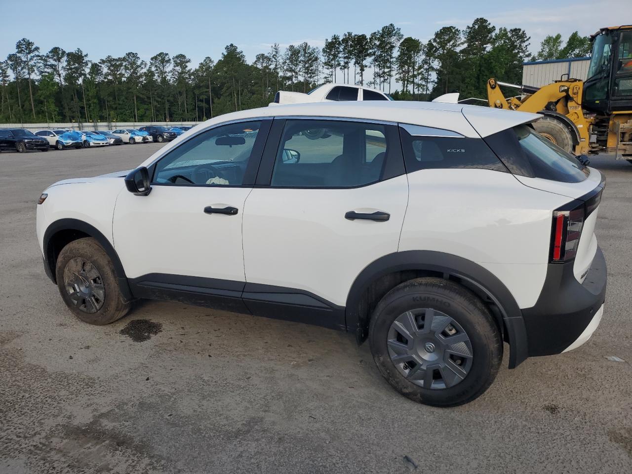 2025 Nissan Kicks S - Image 2