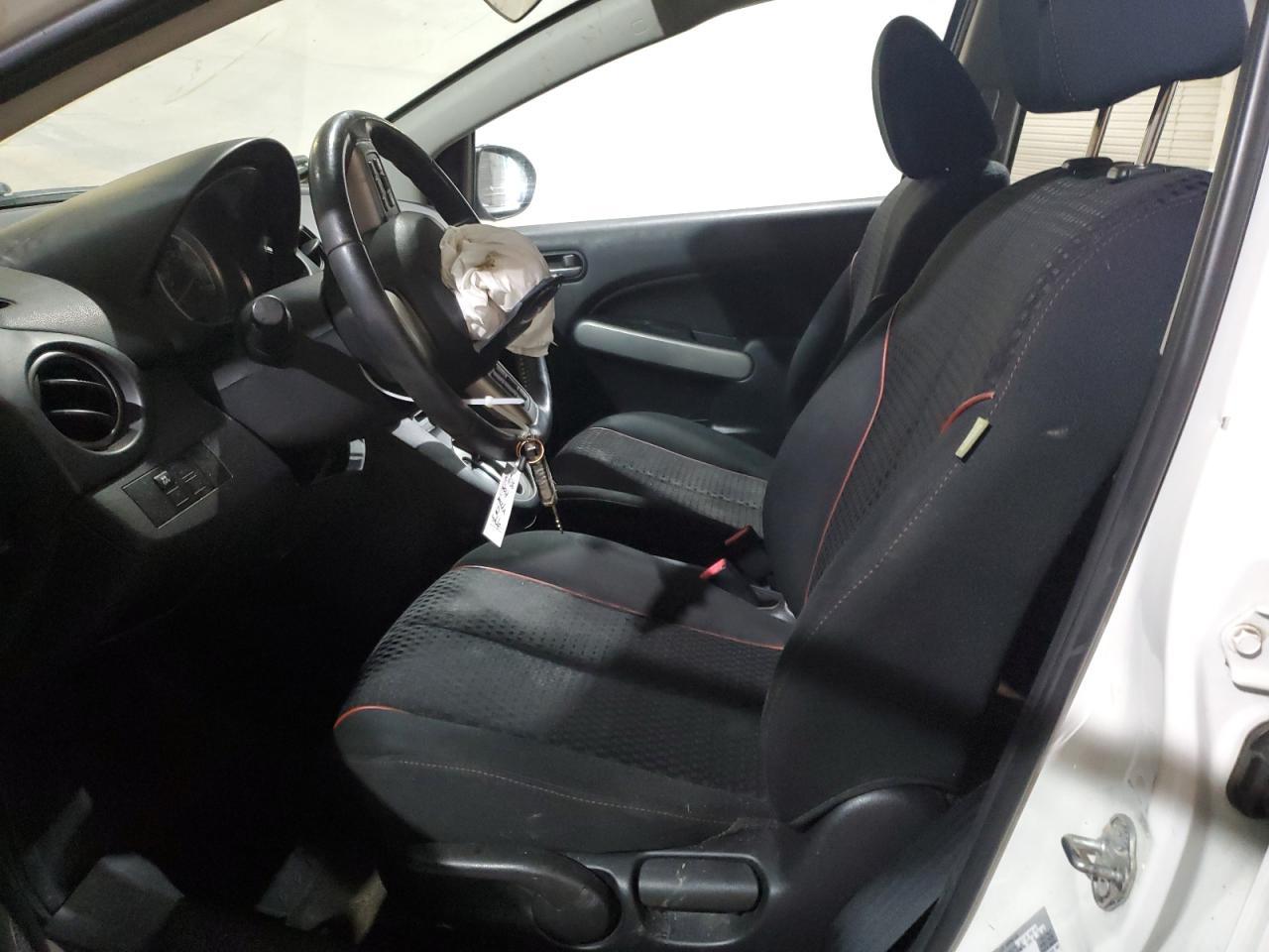 2014 Mazda Mazda2 Touring - Image 7