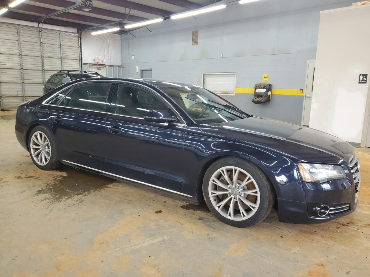 2011 Audi A8 L Quattro - Фото 4
