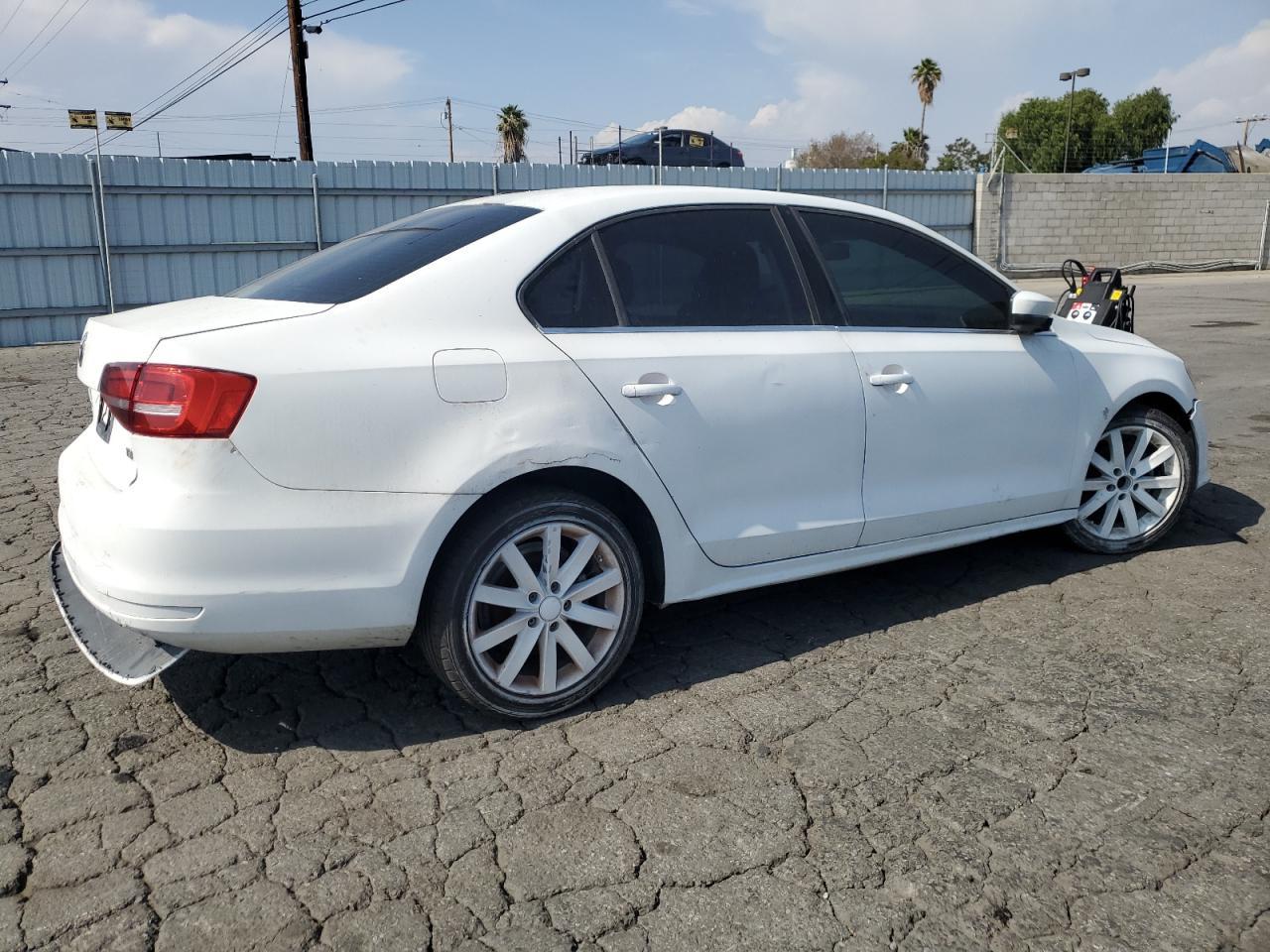 2017 Volkswagen Jetta S - Фото 3