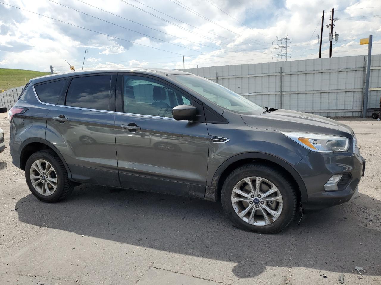 2017 Ford Escape Se - Фото 4
