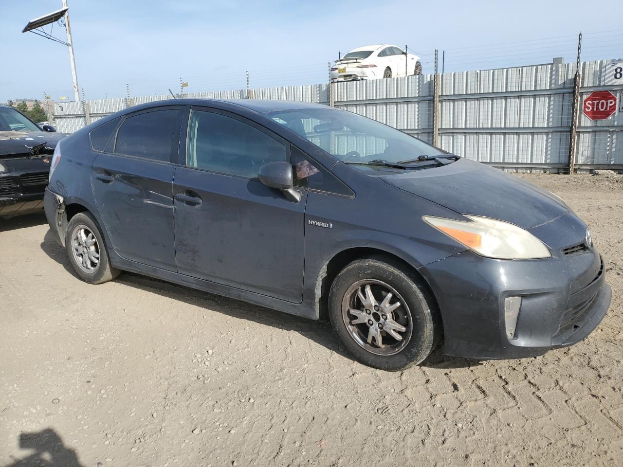 2014 Toyota Prius - Image 4