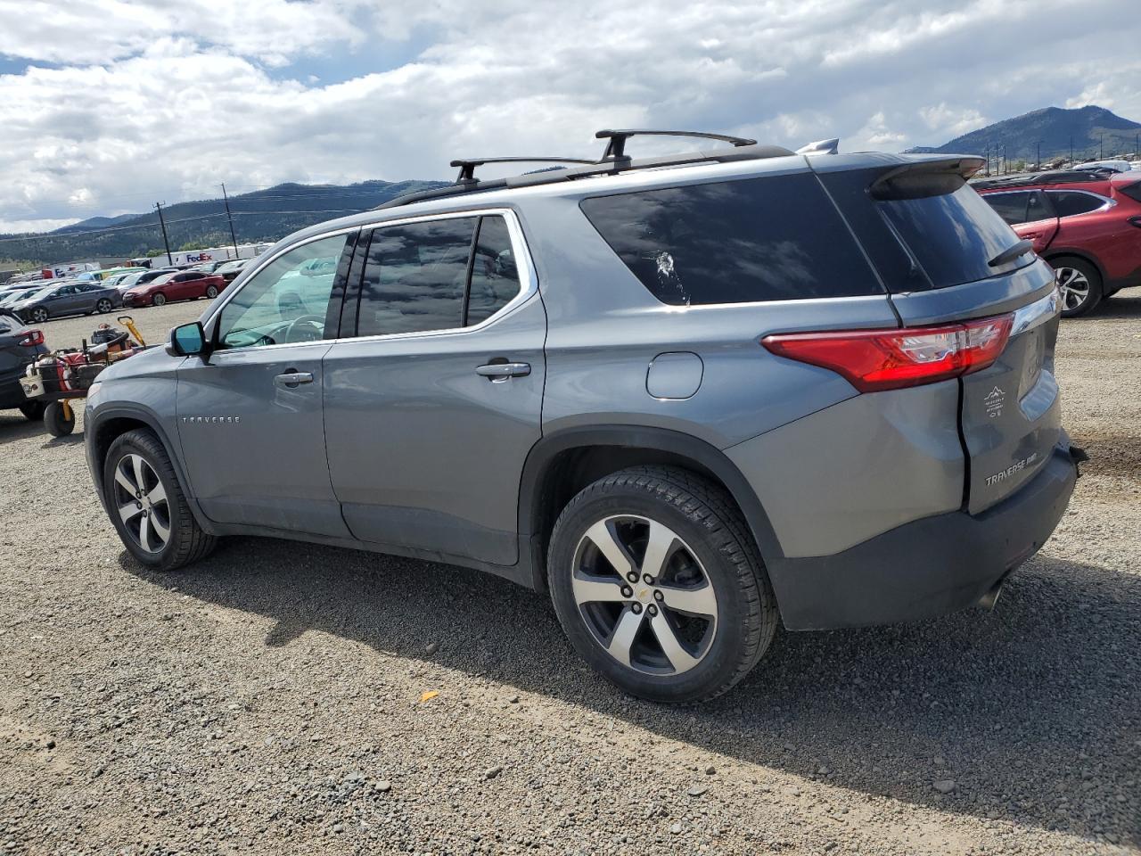 2021 Chevrolet Traverse Lt - Фото 2