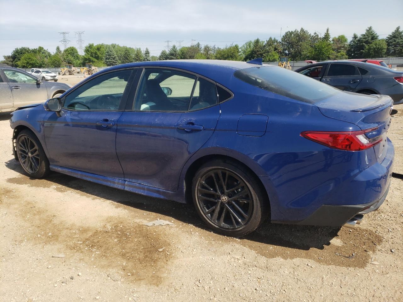 2025 Toyota Camry Xse - Фото 2