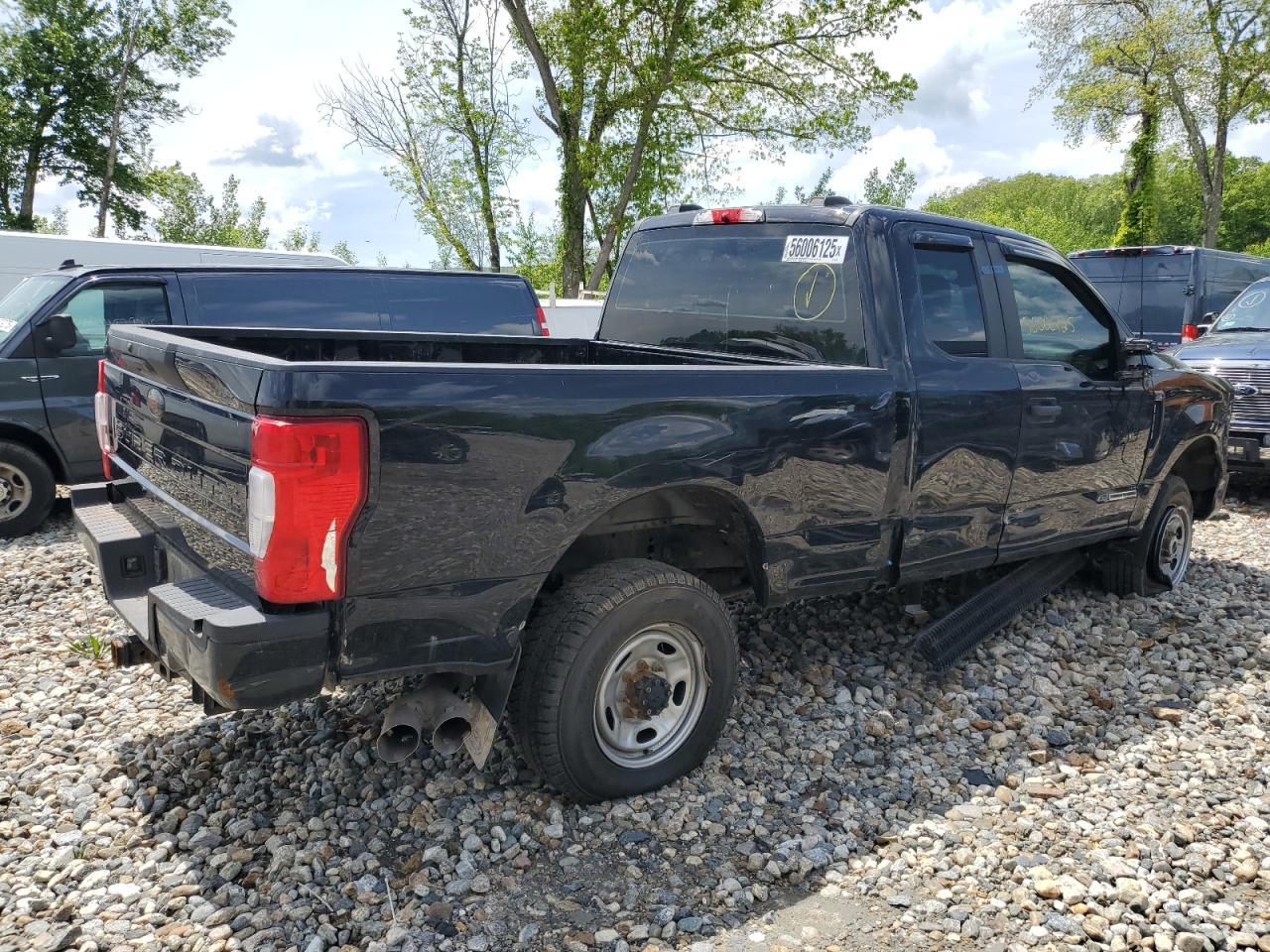 2022 Ford F350 Super Duty - Image 3