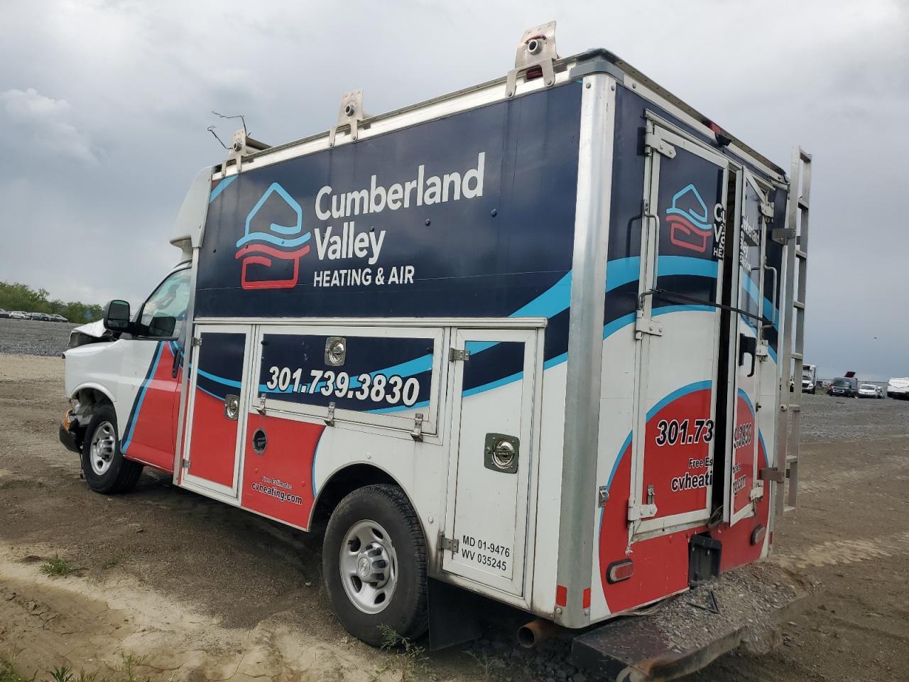 2018 Chevrolet Express G3500 - Image 2