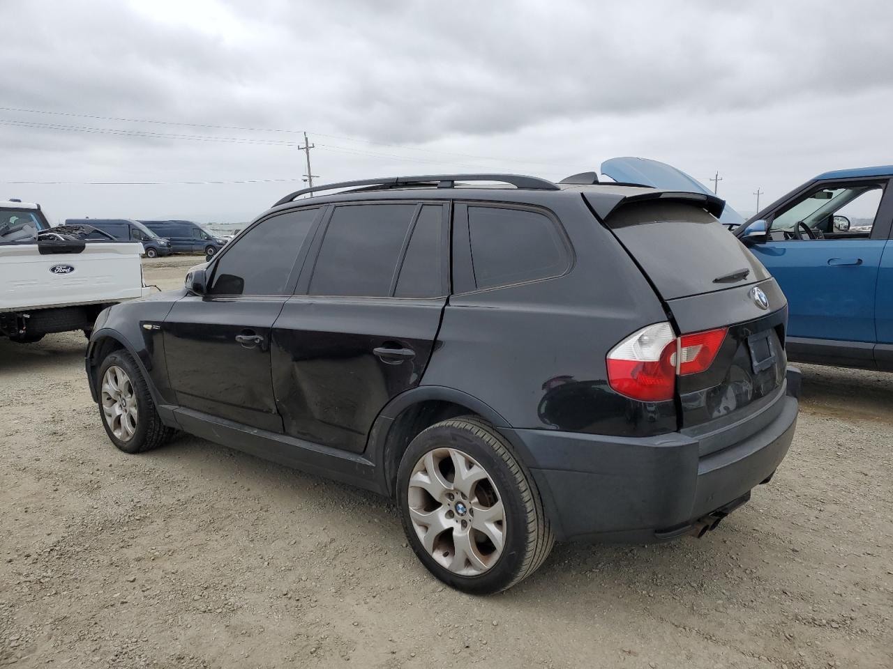 2005 BMW X3 3.0I - Фото 2
