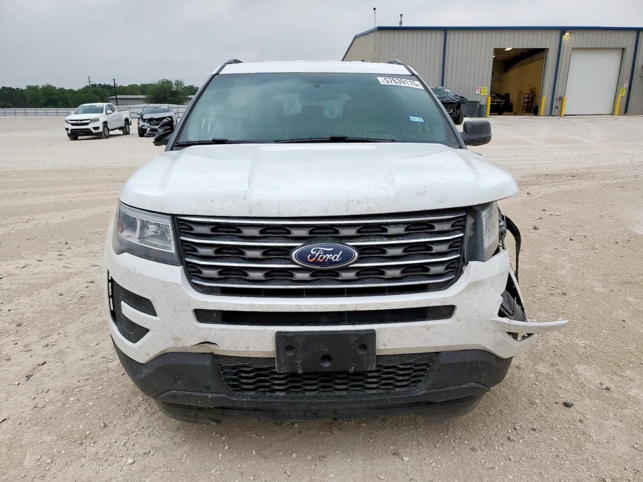 2017 Ford Explorer - Image 5